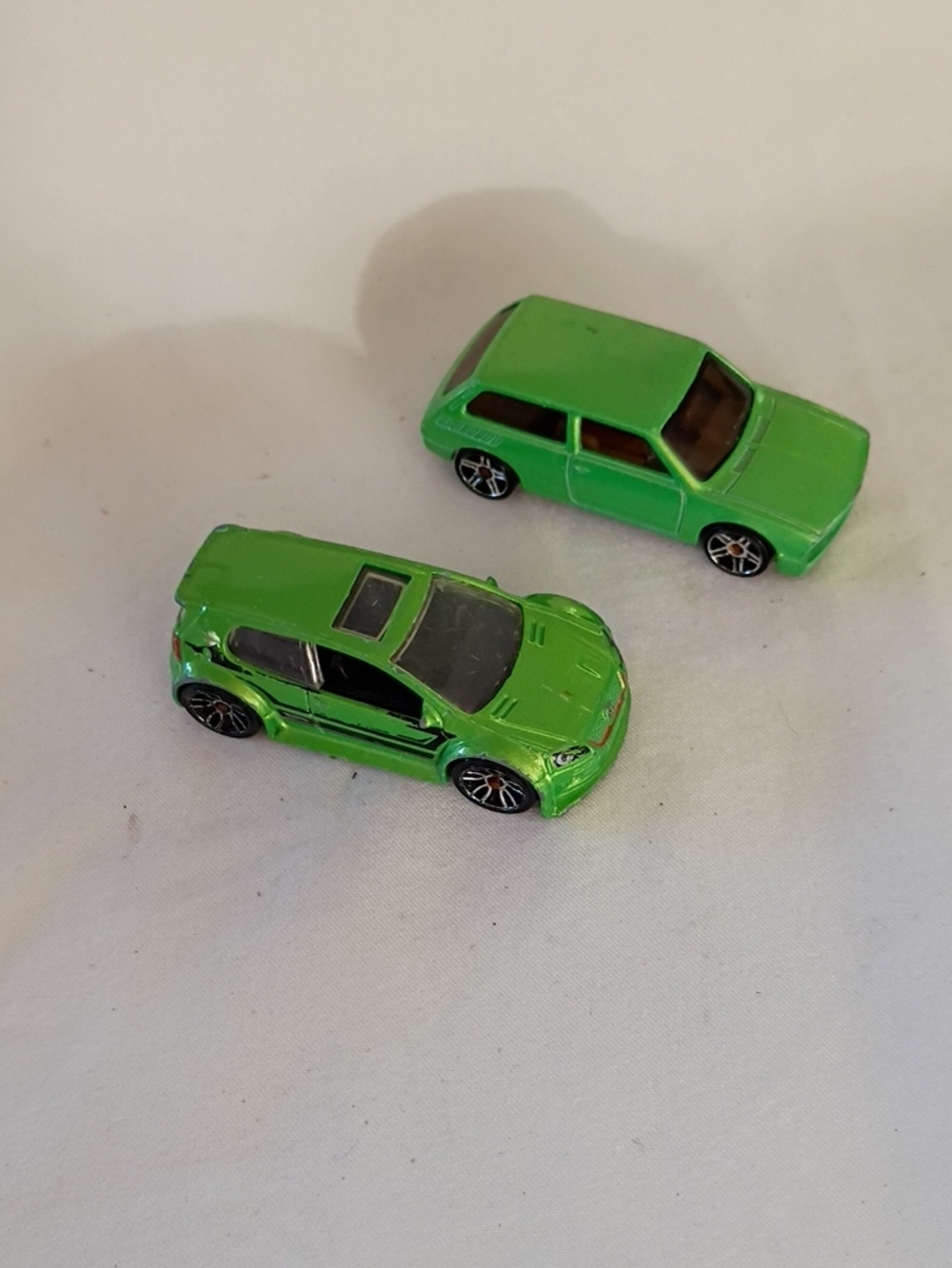 Hot Wheels Set Of 2 Green Volkswagens Golf GTI And Brasillia Toy Cars